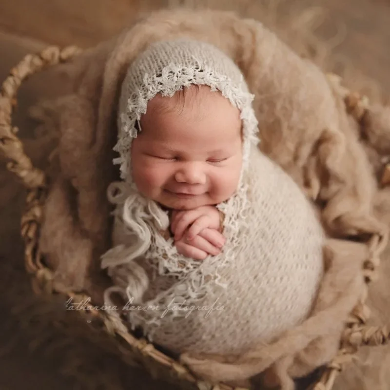 赤ちゃんの写真撮影用小道具モヘアレース糸ラッピングクロス帽子 - Baby Clothing Yarn のレビューと価格